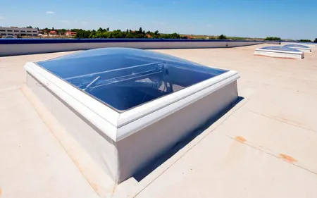 instalación de claraboyas en la cubierta de una nave industrial en zamora